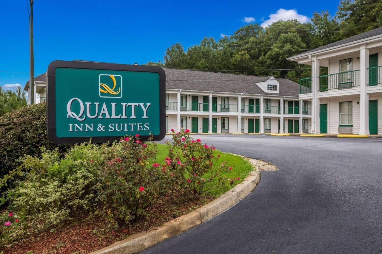 Quality Inn & Suites Near Lake Oconee Turnwold Exterior photo